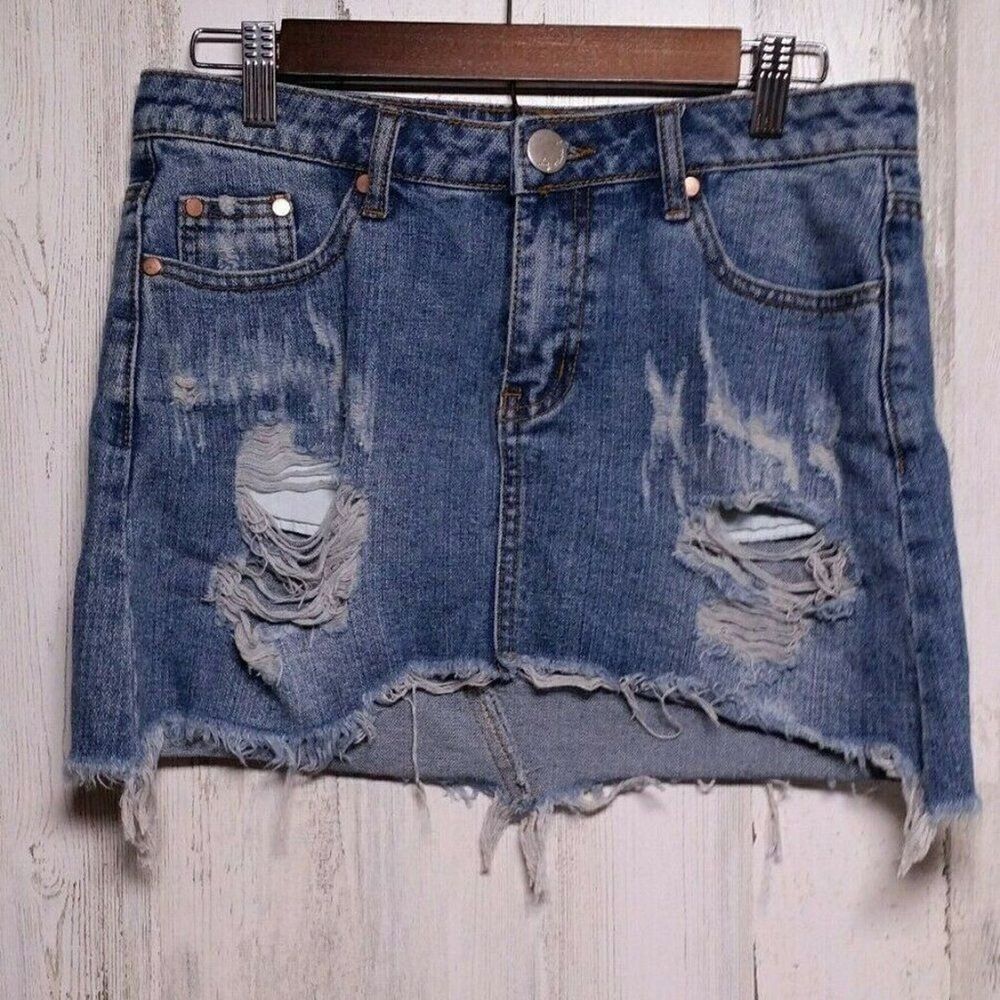Signature Eight Medium Mini Denim Skirt